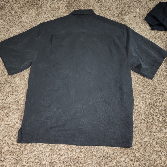 Men's Floral Hawaiian Button up - Picture 7 of 12